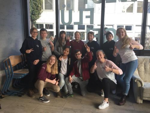 11a - Schulkleidung 2017-18